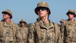 Жінок братимуть на військовий облік лише за їх згодою