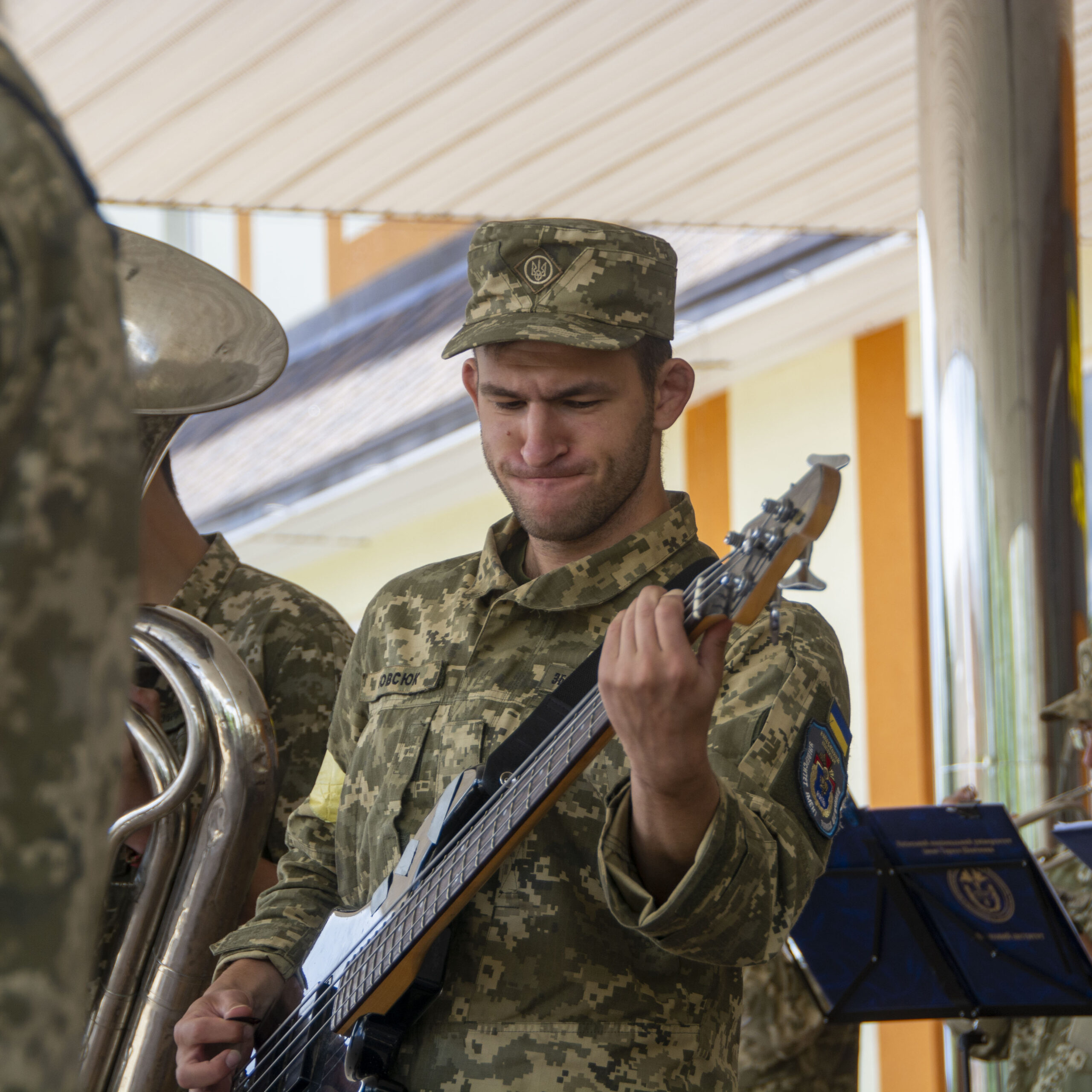 Для військових підрозділів та цивільного населення Полтавщини лунали патріотична музика
